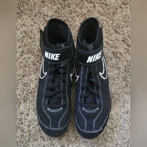 Kids wrestling shoes, size 5